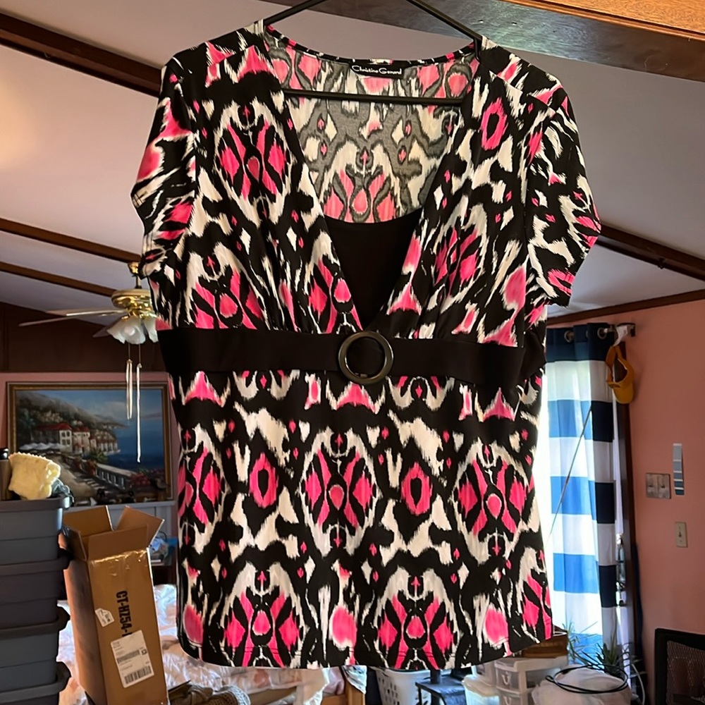 Christine Gerard summer top. Size large.